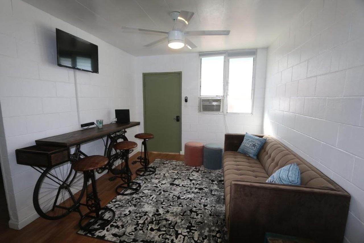 3147 Brokaw St #2 - Photo 7 of 8