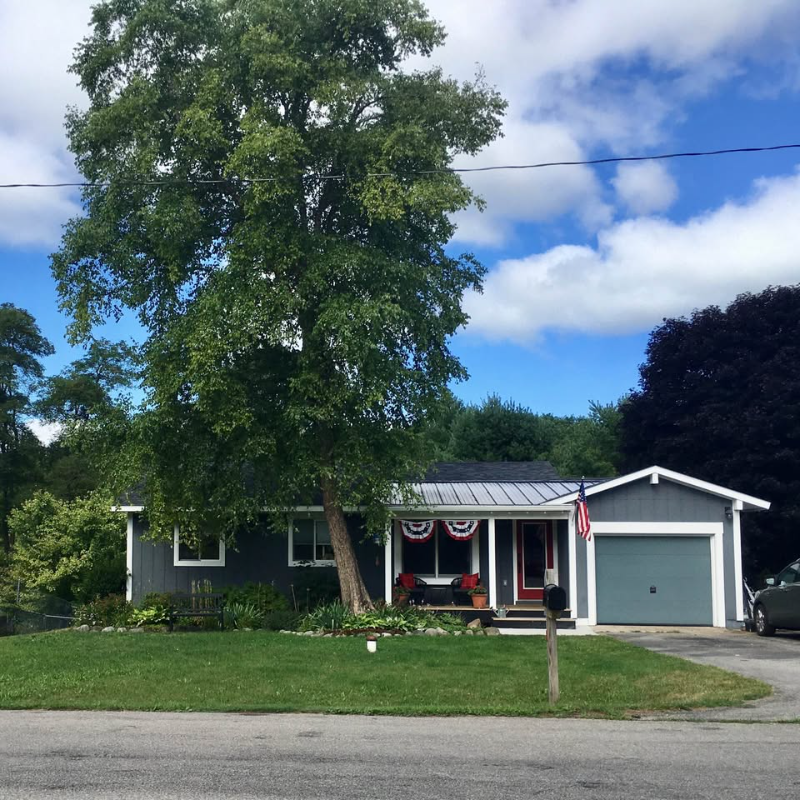 1473 Greenbrier Dr - Photo 2 of 20