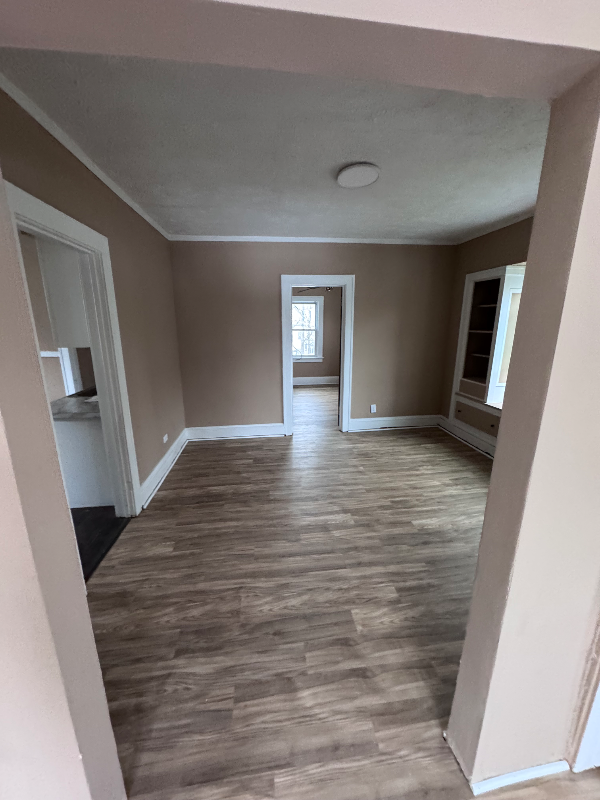 4159 E 146th St #1 - Photo 5 of 8