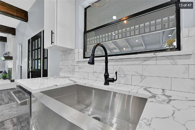 31 Gov Hogg Dr - Photo 3 of 19