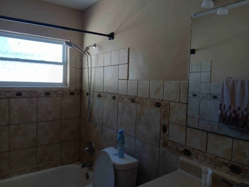 1512 70th Ave N - Photo 5 of 12