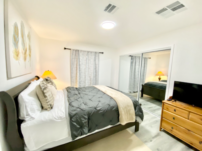 15760 L St - Photo 3 of 13