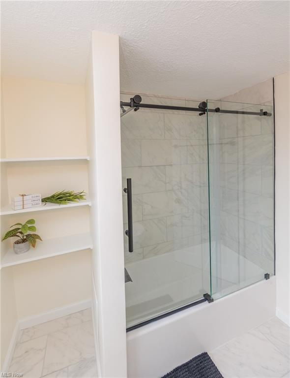 1558 Winchester Ave - Photo 3 of 10