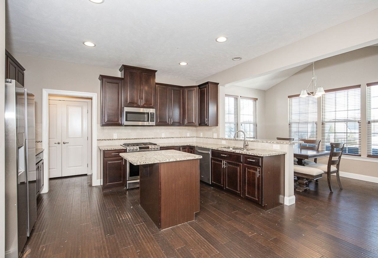 2457 Woodhawk Ln - Photo 2 of 40