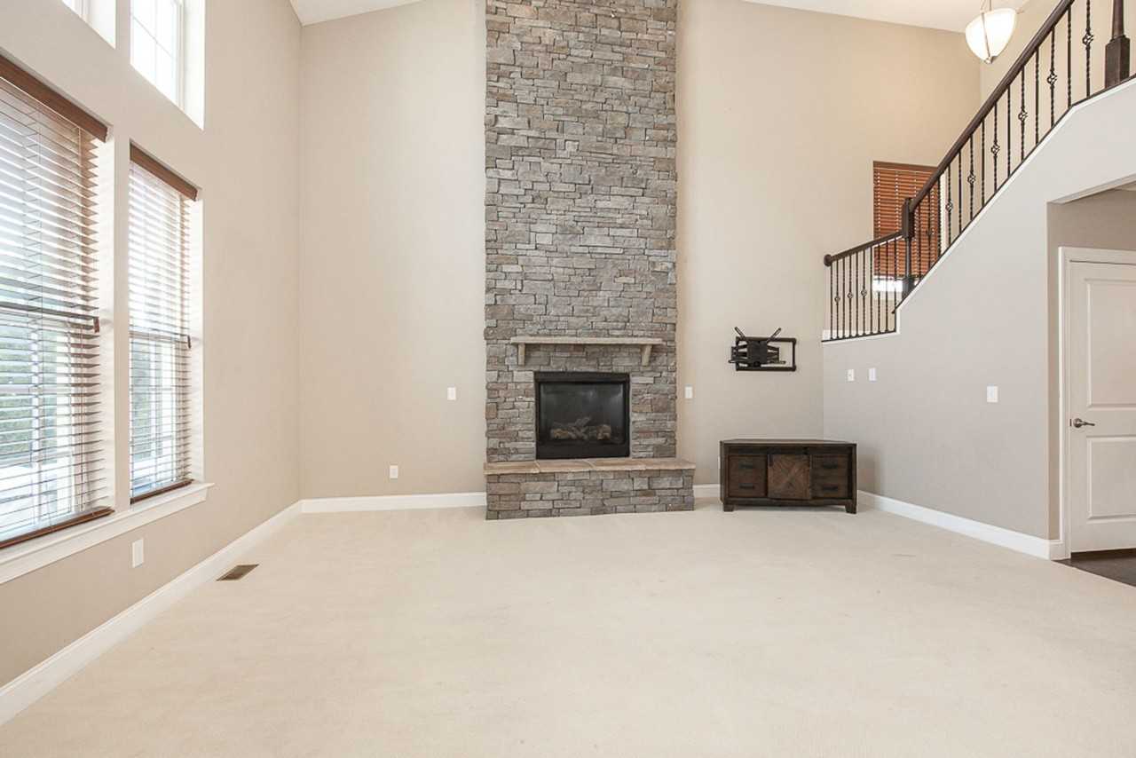2457 Woodhawk Ln - Photo 3 of 40