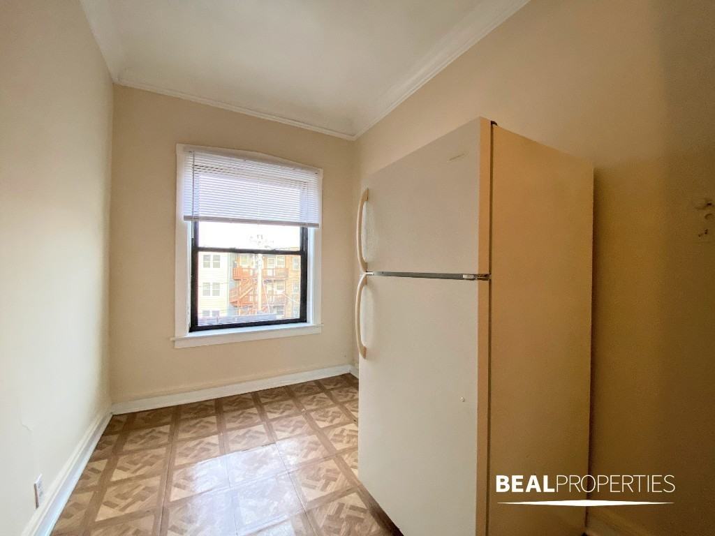 2244 West Wilson Avenue - Photo 2 of 8