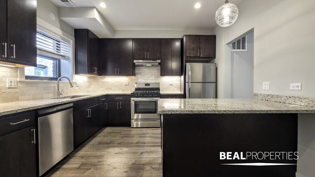 1143 Maple Ave #CL2 - Photo 3 of 19