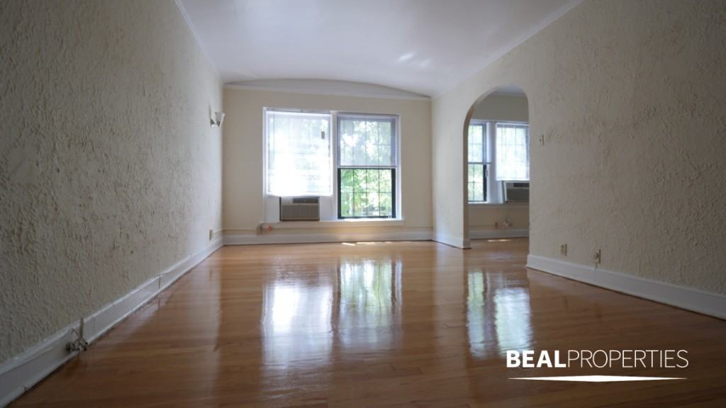 536 W Arlington Pl - Photo 2 of 10