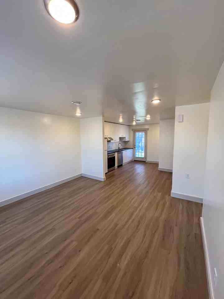 1606 Duke Ln #1606 - Photo 3 of 18