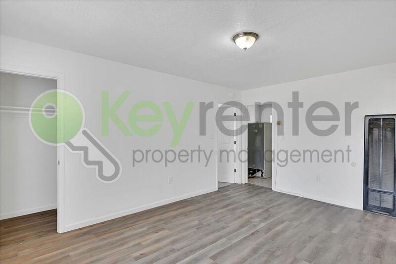 2629 Alhambra Blvd - Photo 3 of 14