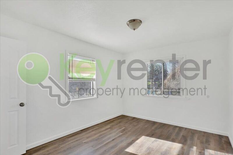 2629 Alhambra Blvd - Photo 4 of 14