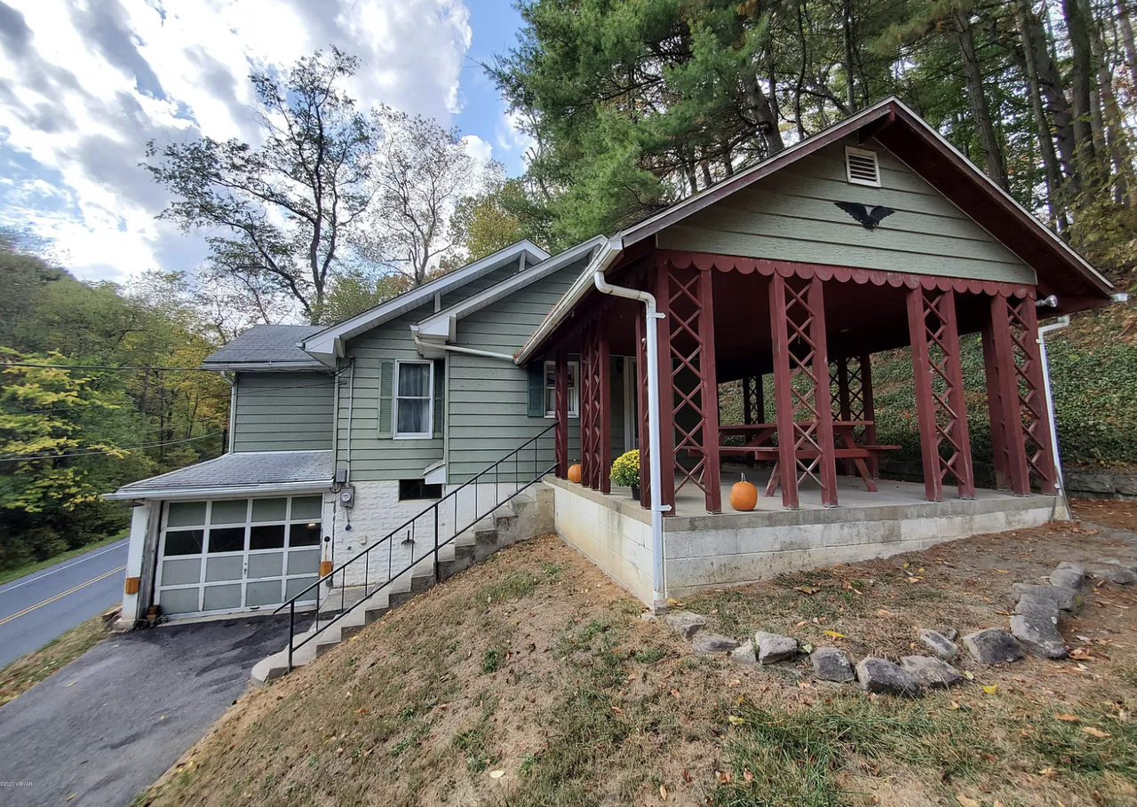 1430 Fox Hollow Rd #NA - Photo 2 of 31