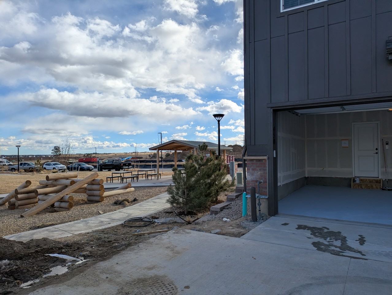 450 Millwall Cir - Photo 7 of 33