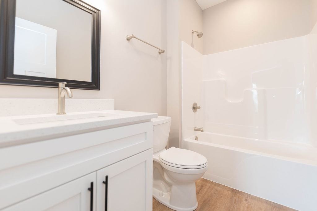 313 W 17th St #1 - Photo 5 of 21