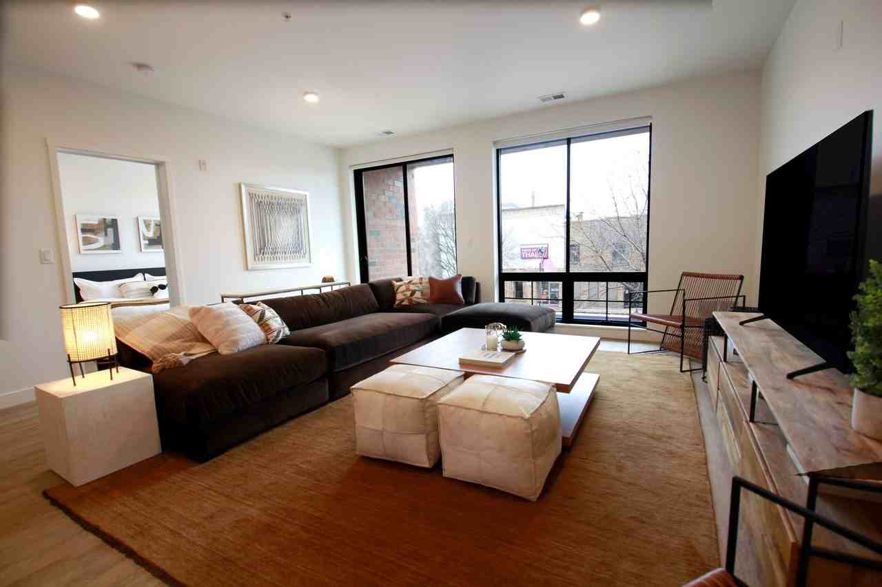 320 East College Avenue - Photo 4 of 15