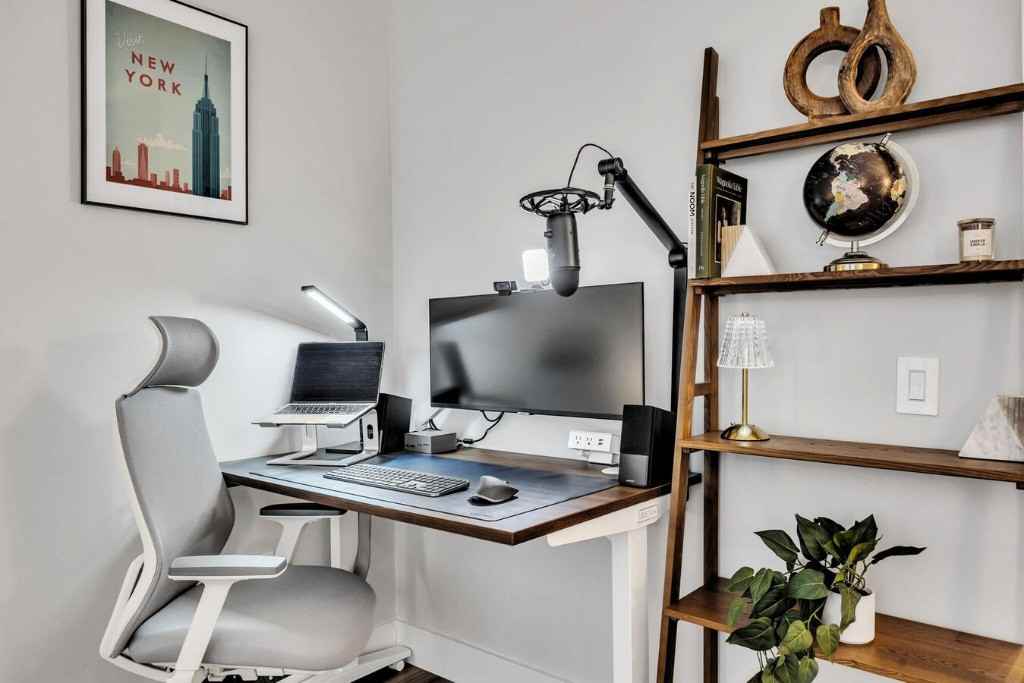 Wall St #614 - Photo 5 of 19