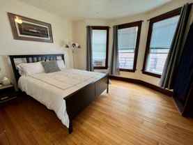 Flexible Lease Terms Near UW Hospital - Photo 1 of 1