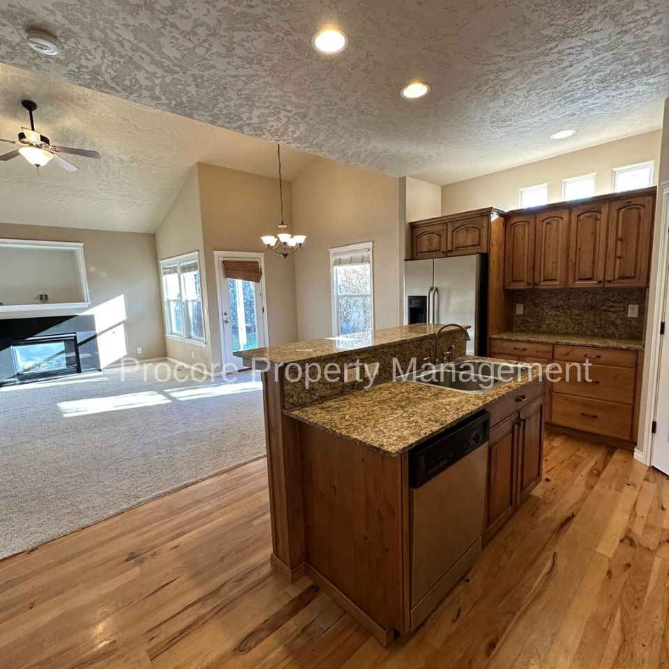 3194 S Signorello Ln - Photo 2 of 26