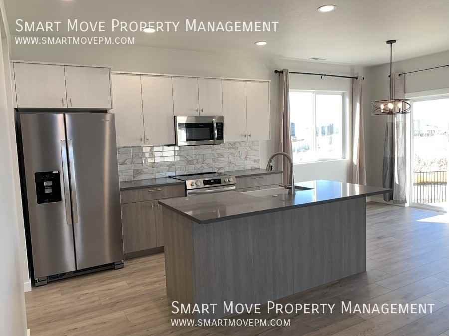 3553 W Newland Ct - Photo 6 of 34