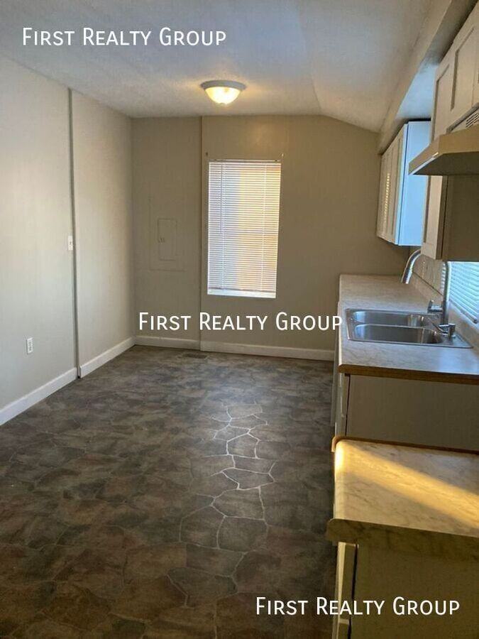 620 Central Ave - Photo 3 of 12