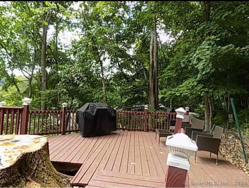24 Calverton Dr - Photo 2 of 17