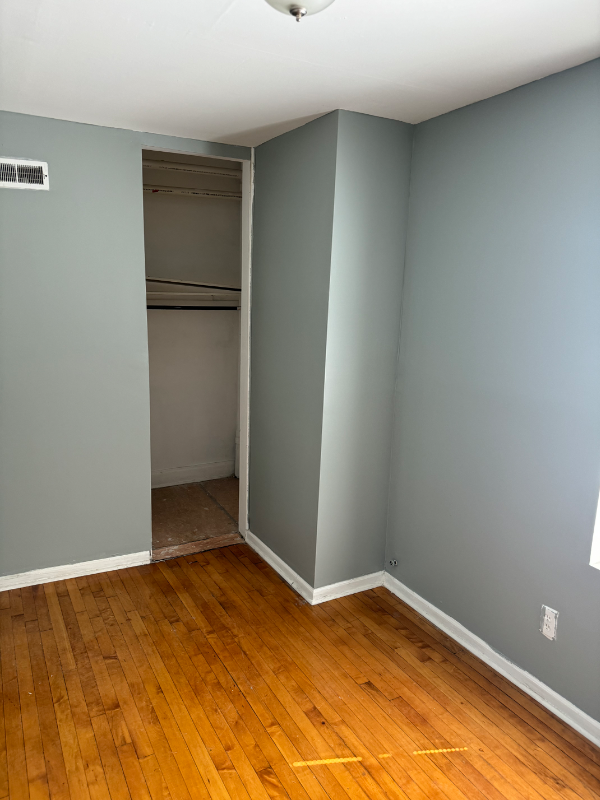 3509 E 96th St #1 - Photo 2 of 7