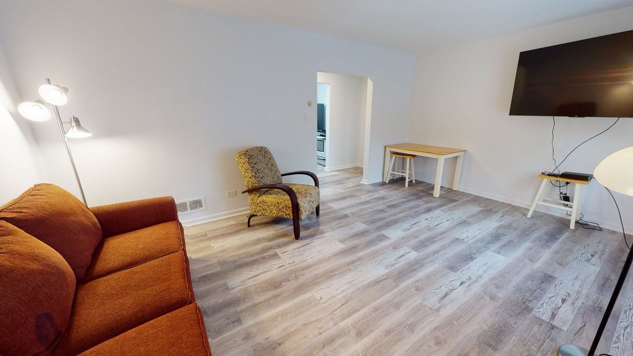 301 7th Street Southwest ##Sw - Photo 7 of 23