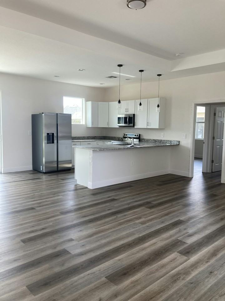 2224 Mincey Terrace - Photo 5 of 22