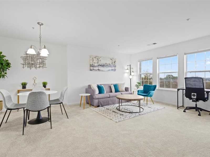 1570 Onyx Drive #103 - Photo 4 of 20