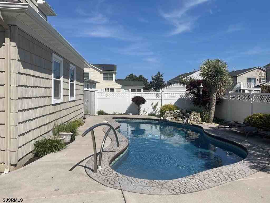 5216 Waterview Drive - Photo 3 of 50