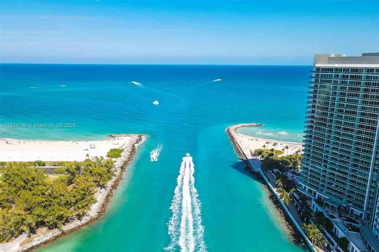 10295 Collins Ave #701 - Photo 5 of 50