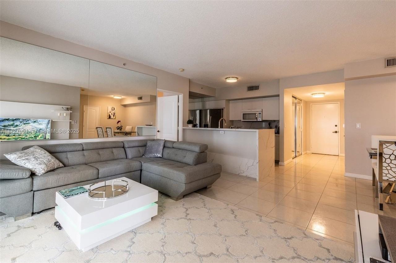 17555 Atlantic Blvd #603 - Photo 6 of 50