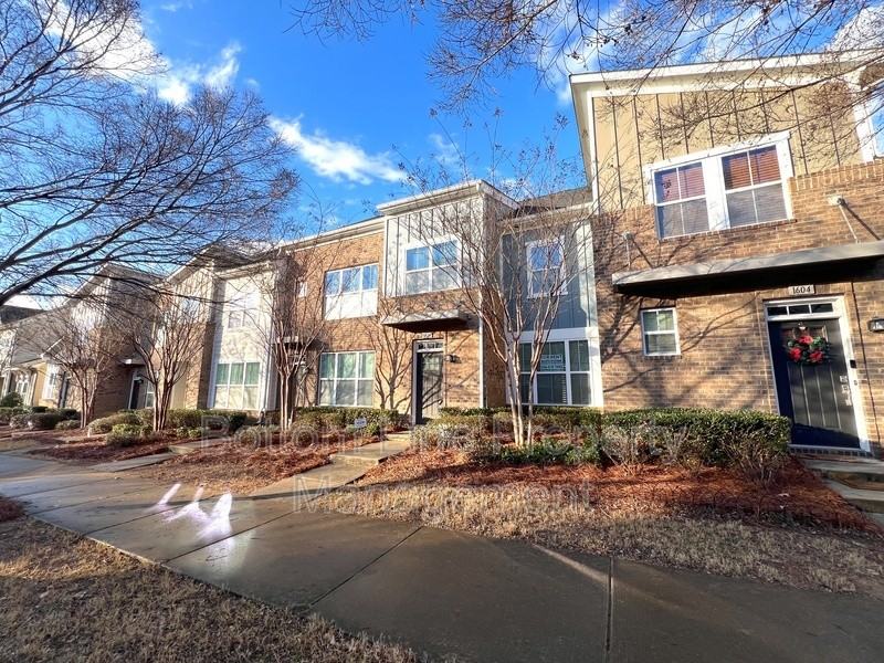 1606 Pat Garrett St - Photo 2 of 20