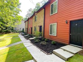 featured image of 2644 Dorian Dr #D