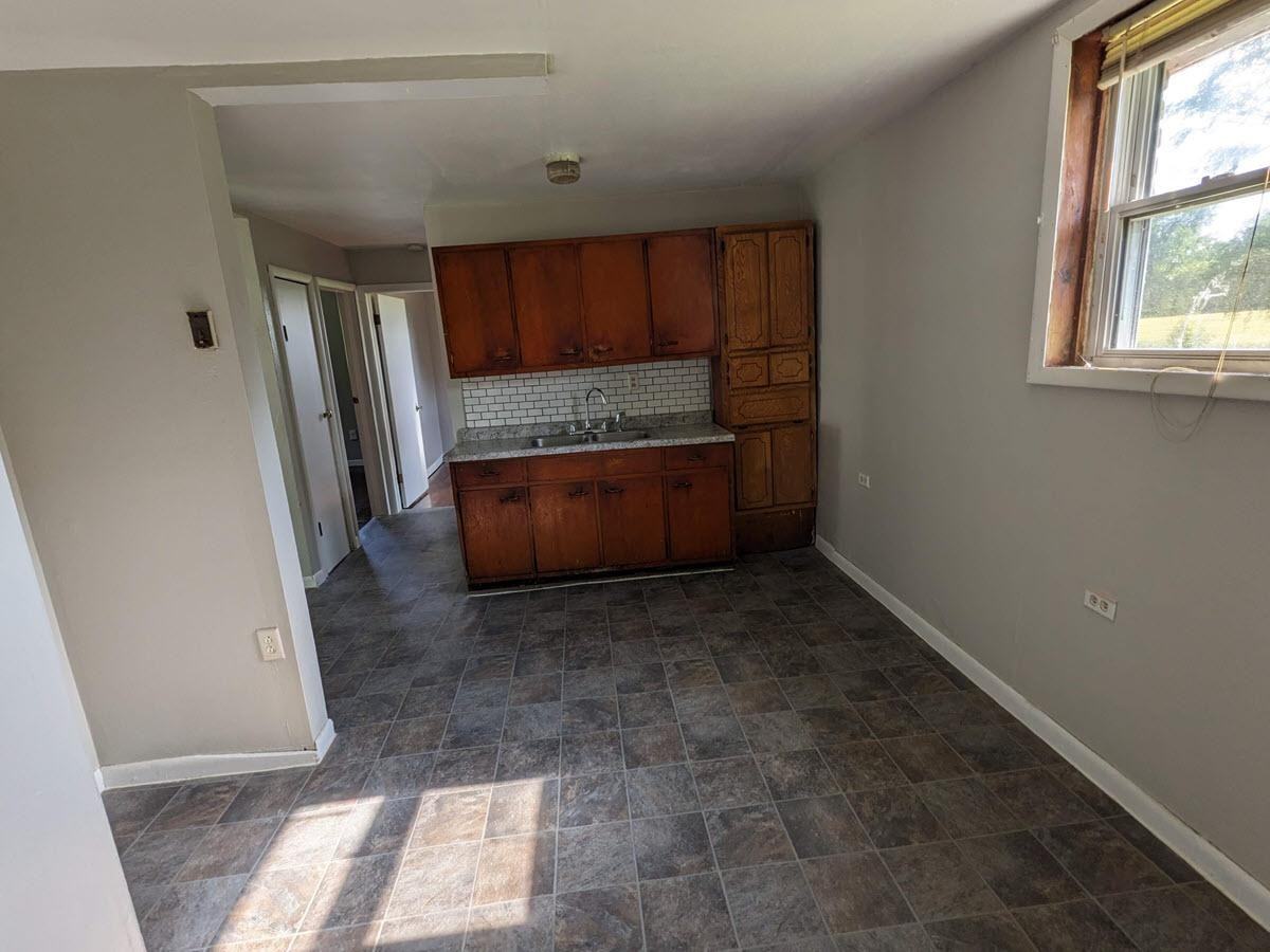 1015 S Pittenger Rd - Photo 6 of 18