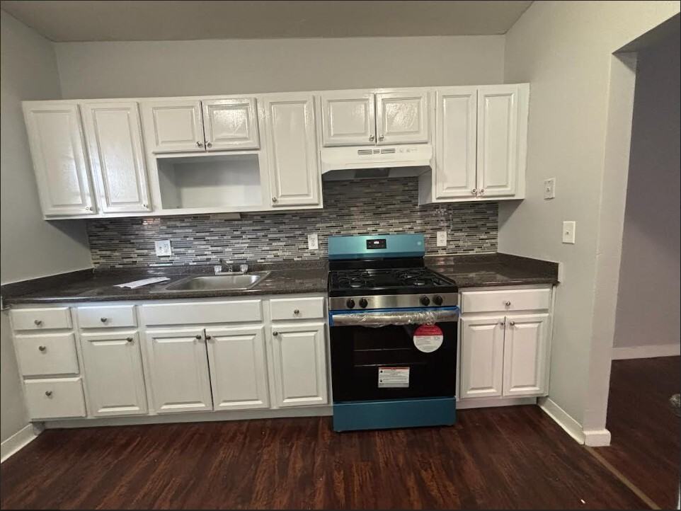 10-12 Congress Street - Photo 3 of 14