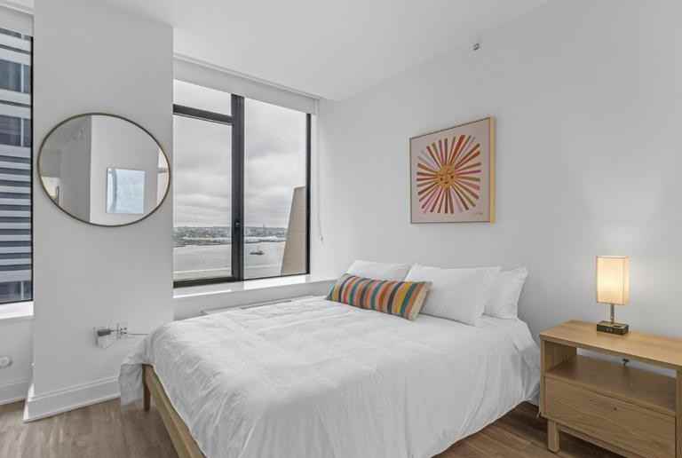 Hanover Sq #2X - Photo 2 of 16