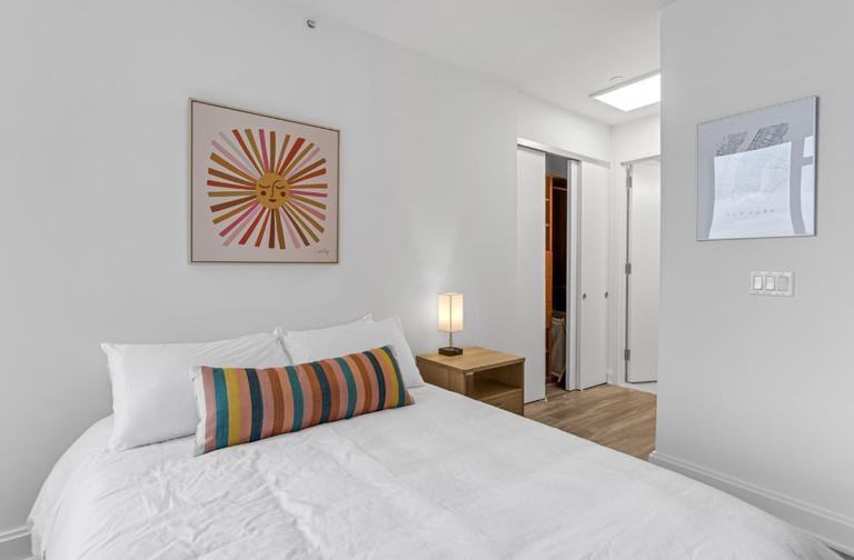 Hanover Sq #2X - Photo 3 of 16