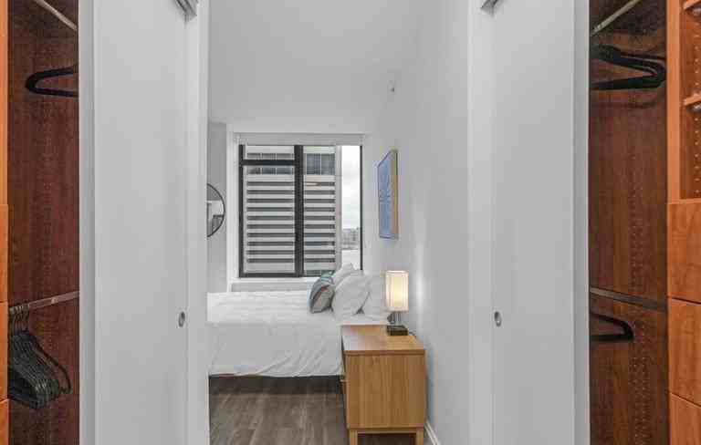 Hanover Sq #2X - Photo 4 of 16