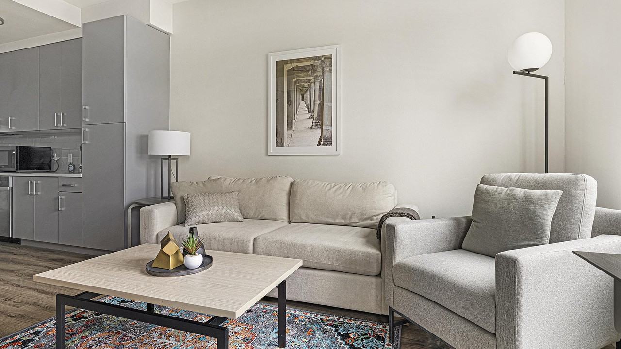 3158 SW 12th Ave - Photo 3 of 50