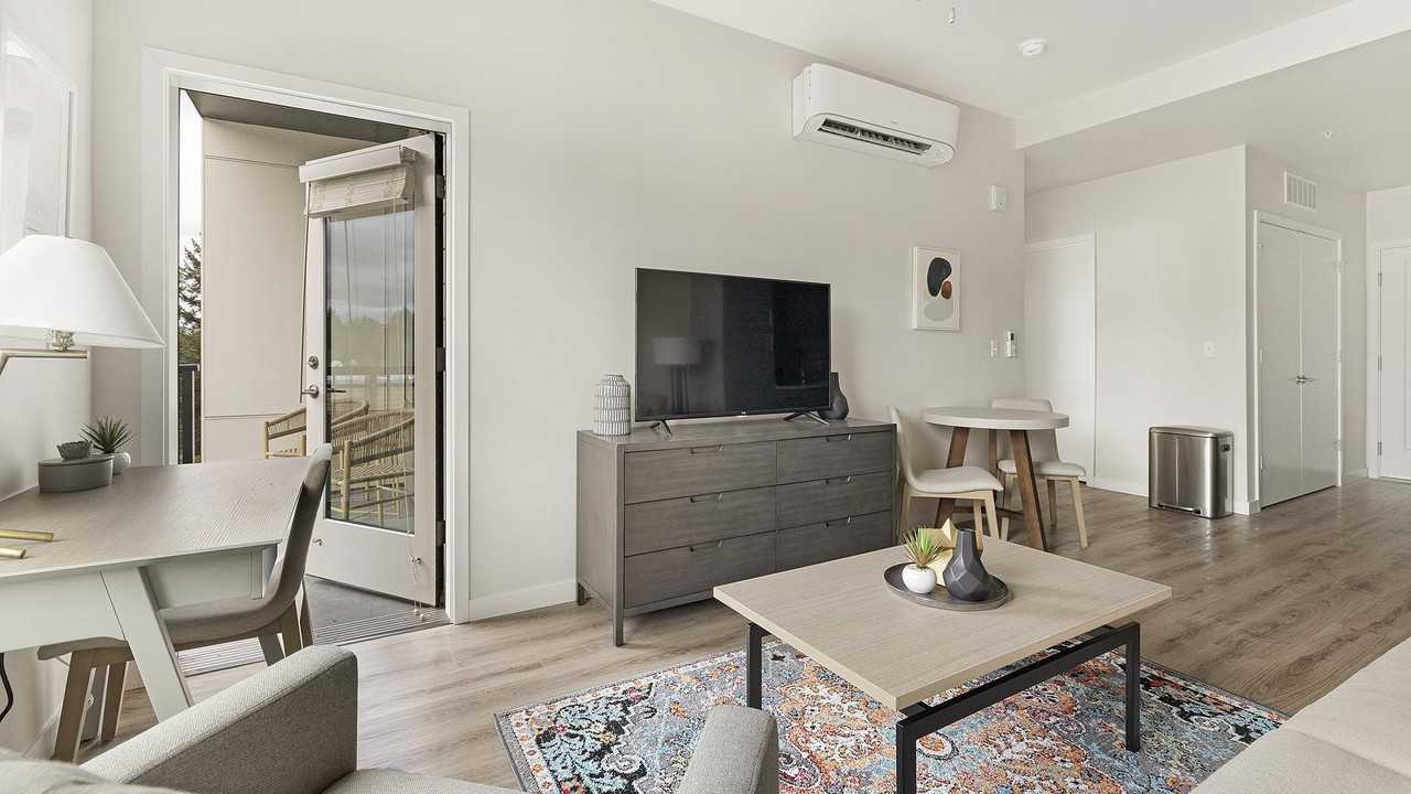 3158 SW 12th Ave - Photo 7 of 50