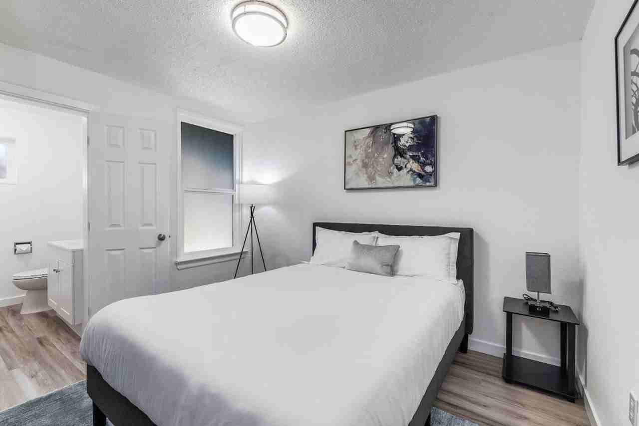 612 South 18th Street - Photo 2 of 17