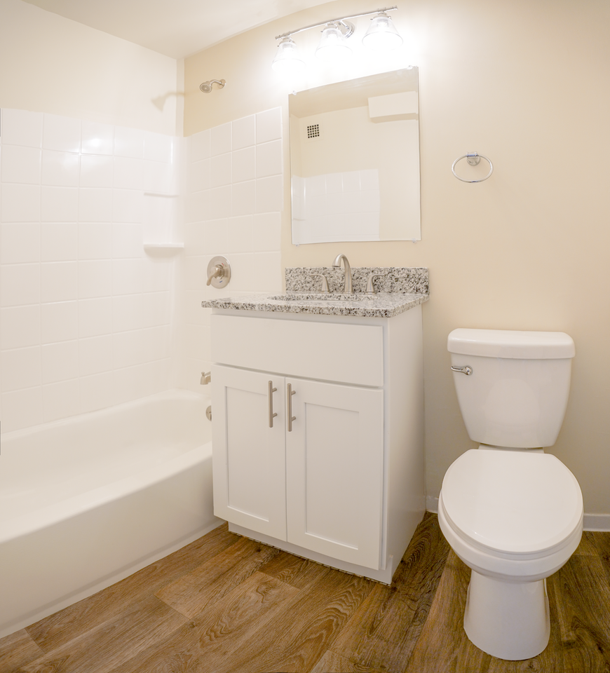 Regency Towers - Photo 5 of 41