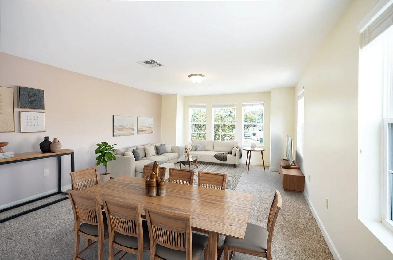 Diamond Pointe - Photo 2 of 41