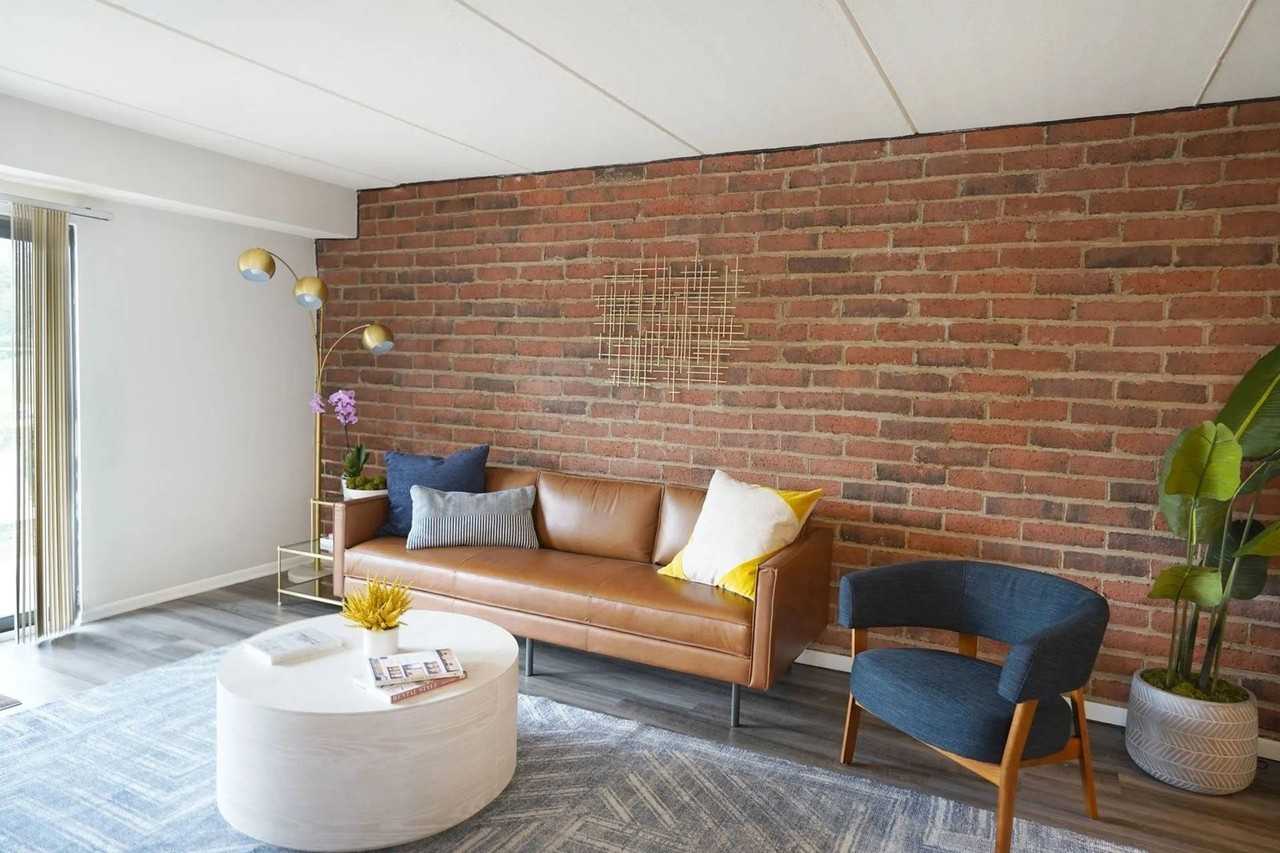 Stonecliffe - Photo 2 of 39