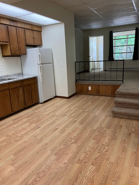 150 Main St #4 - Photo 3 of 30