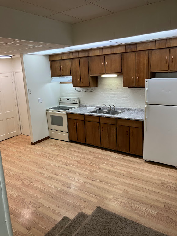 150 Main St #4 - Photo 4 of 30