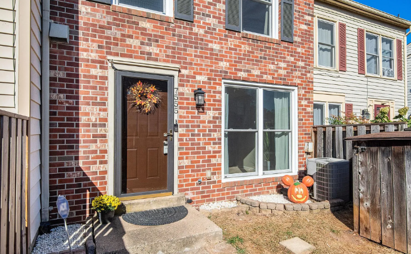 7555 Belle Grae Dr - Photo 3 of 23