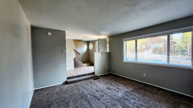 30846 Live Oak Dr - Photo 3 of 19
