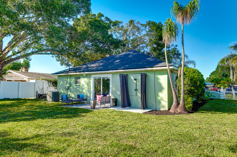 2246 Goldenrod St - Photo 3 of 13